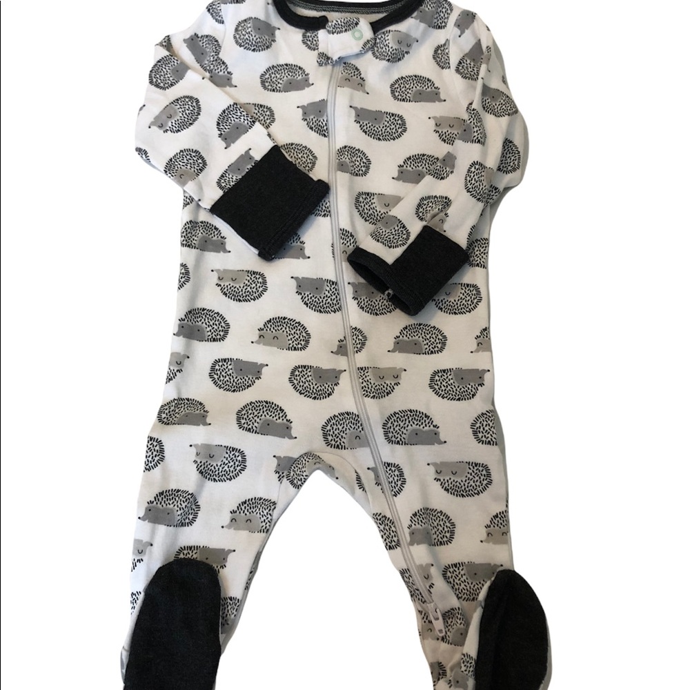 Cloud Island footie pajamas size 6-9 months